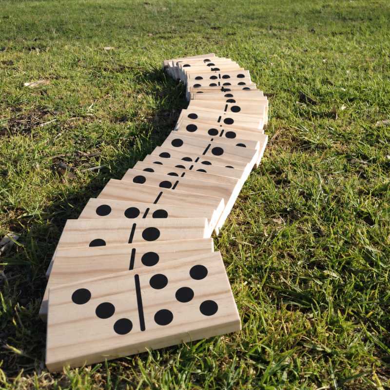 Dominoes 1