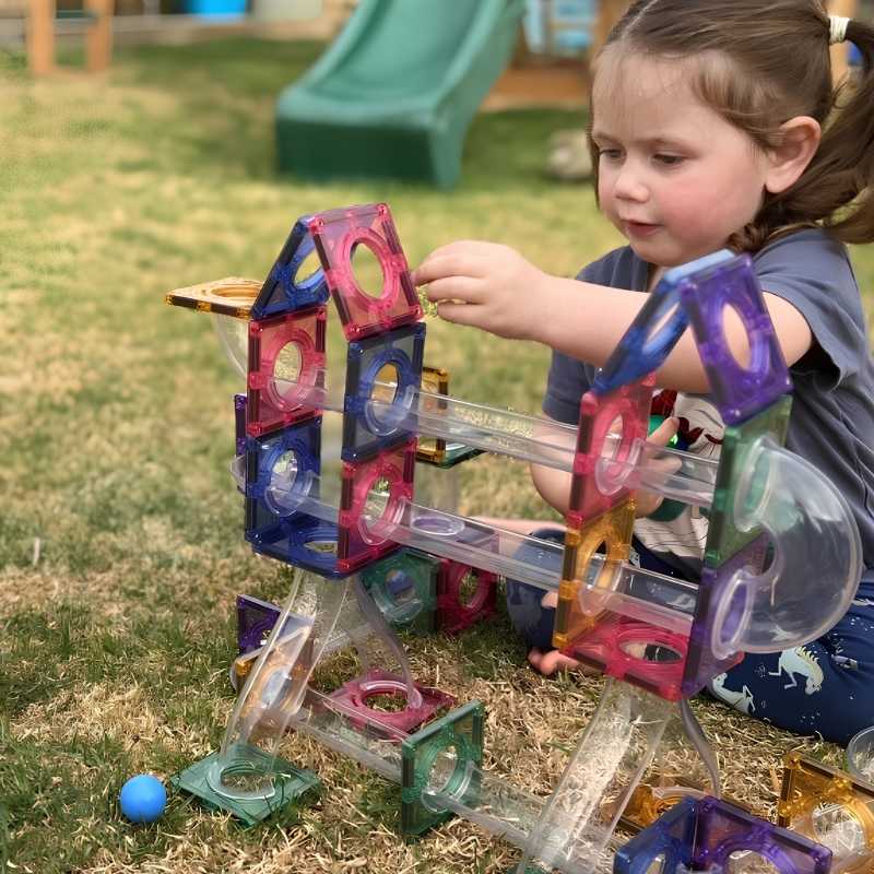 Marble Run 80pcs Lifestyle 1